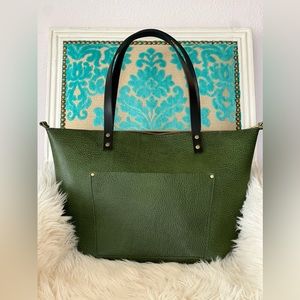Portland Leather large zipped tote